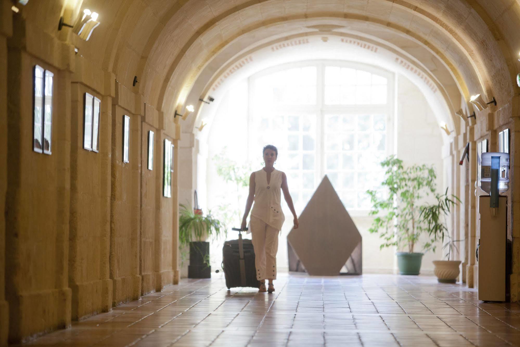 Les Chambres De L'Abbaye Saintes Exteriör bild