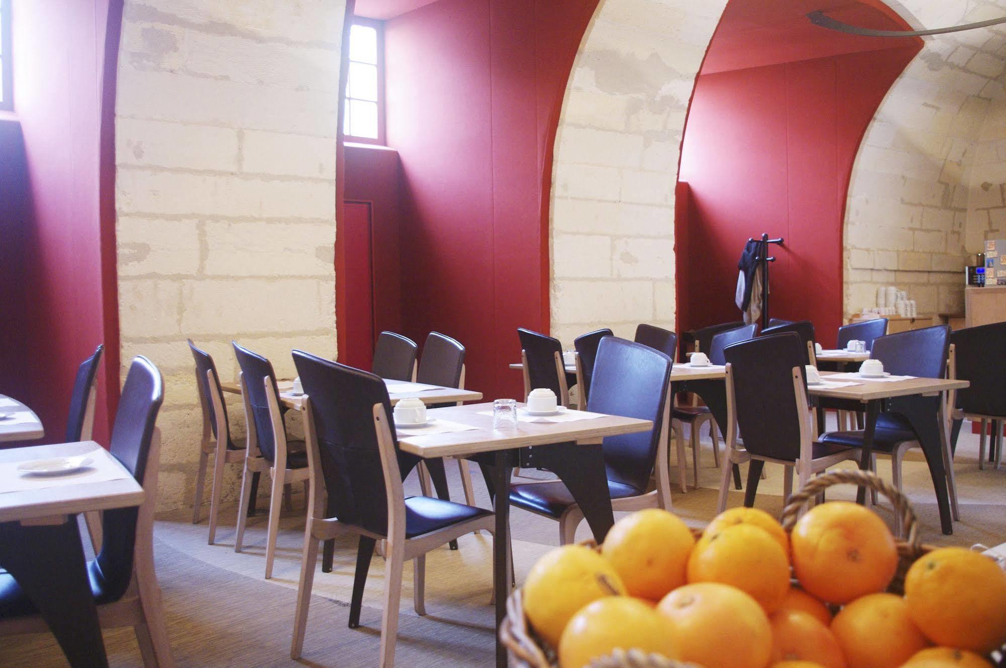 Les Chambres De L'Abbaye Saintes Exteriör bild