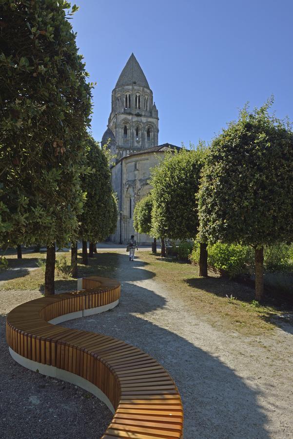 Les Chambres De L'Abbaye Saintes Exteriör bild